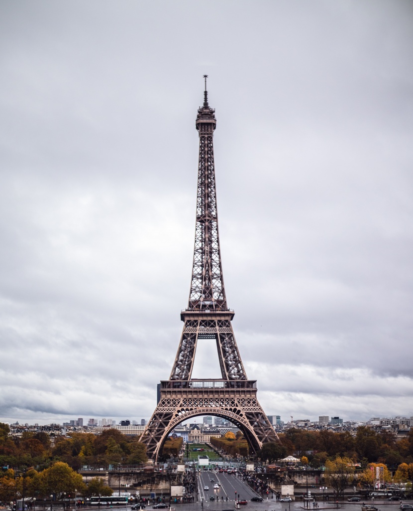 法國巴黎埃菲爾鐵塔建築風景圖片