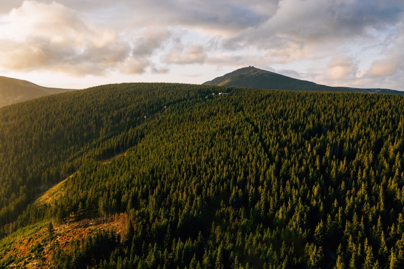 波蘭克爾科諾謝山自然風景圖片