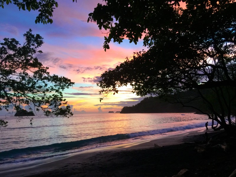 哥斯達黎加海岸優美醉人風景圖片