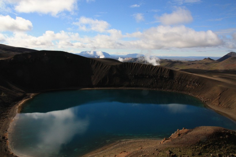 美國俄勒岡火山口湖自然風景圖片