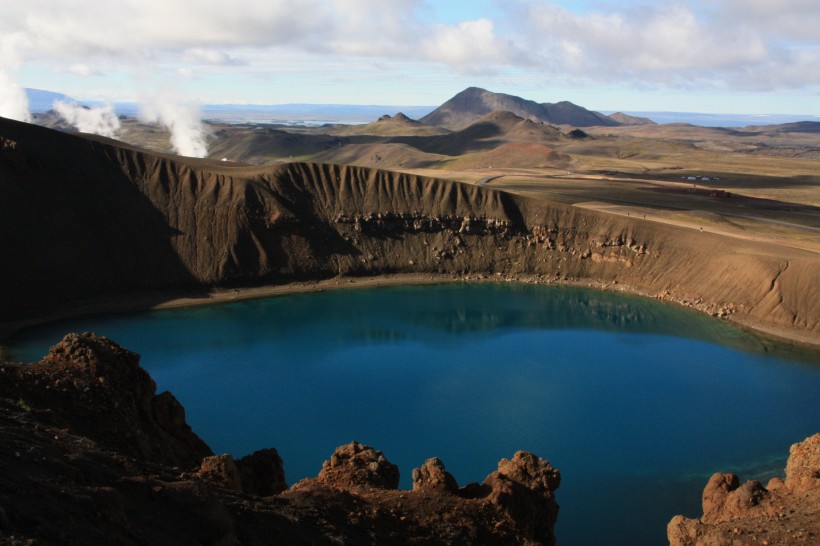 美國俄勒岡火山口湖自然風景圖片