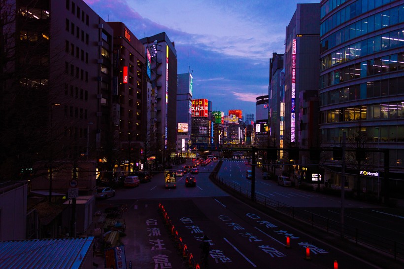 日本東京輝煌絢麗的夜景圖片