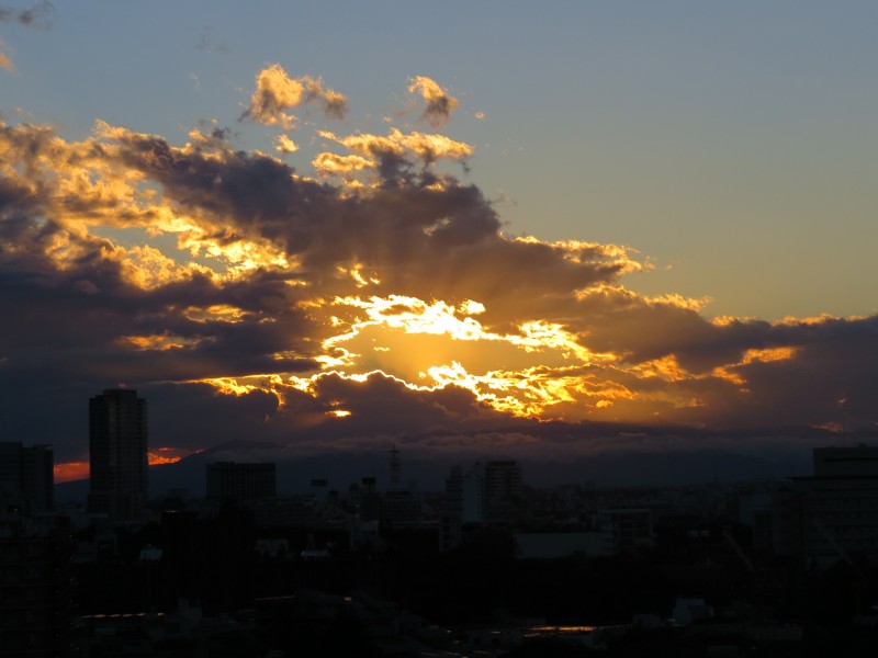 日本東京輝煌絢麗的夜景圖片