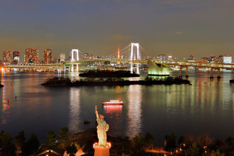 日本東京輝煌絢麗的夜景圖片