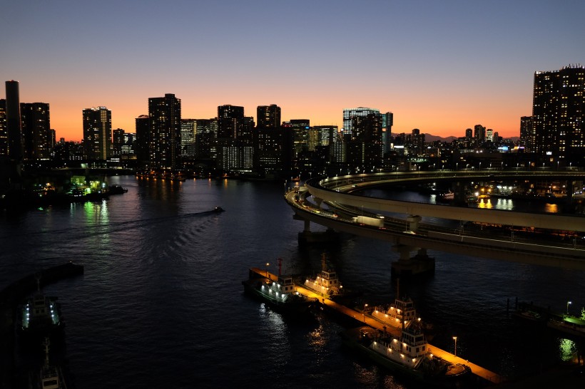 日本東京輝煌絢麗的夜景圖片