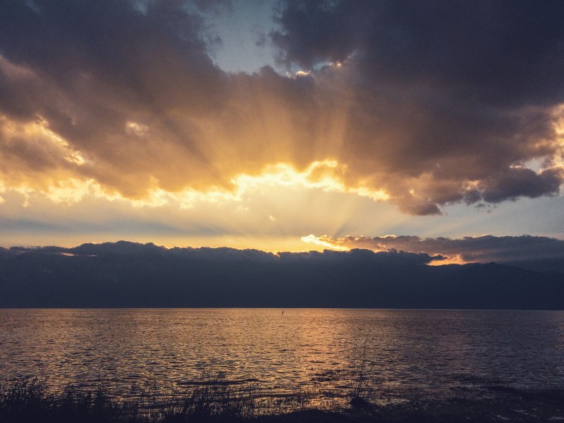 雲南大理洱海自然風景圖片