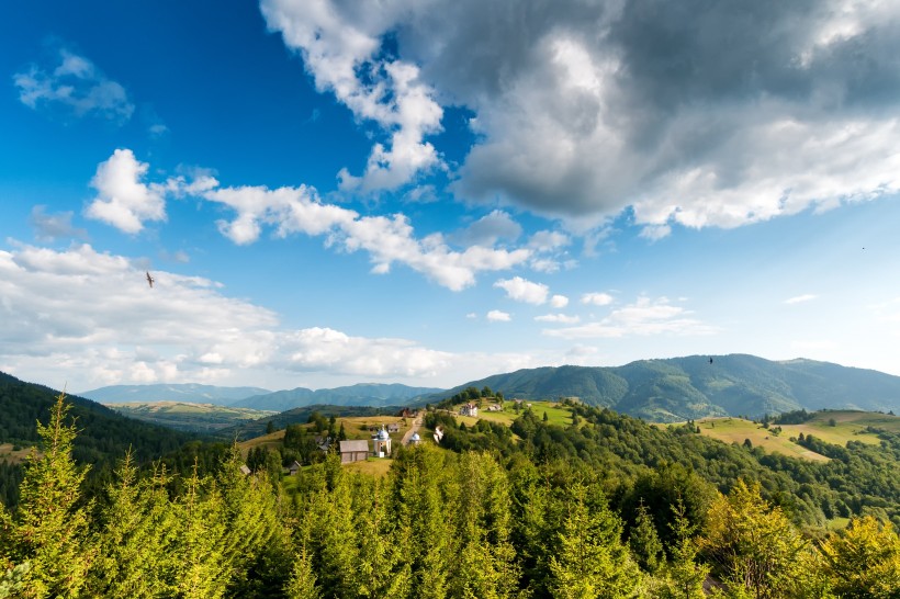 烏克蘭喀爾巴阡山自然風景圖片