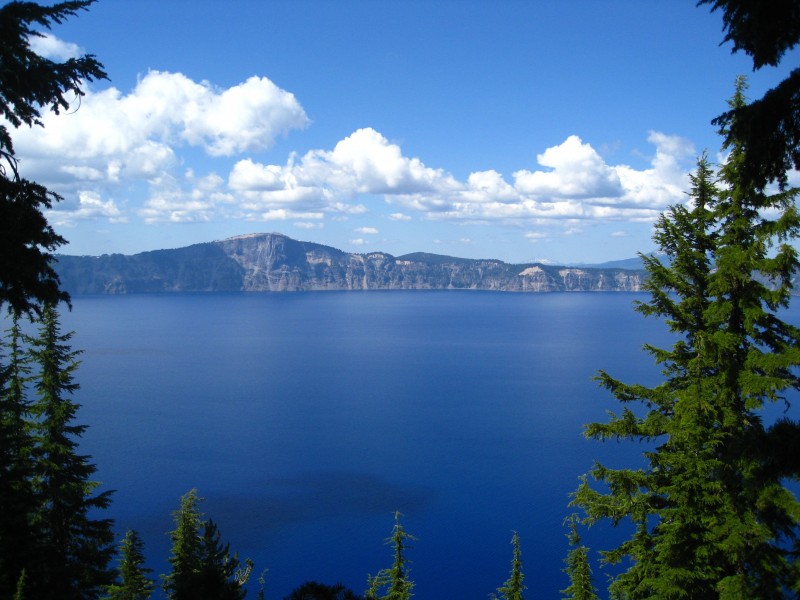 美國火山口湖國家公園自然風景圖片