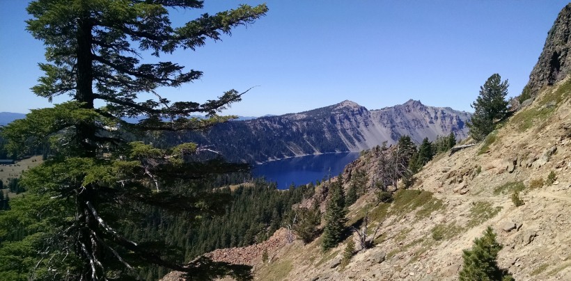 美國火山口湖國家公園自然風景圖片