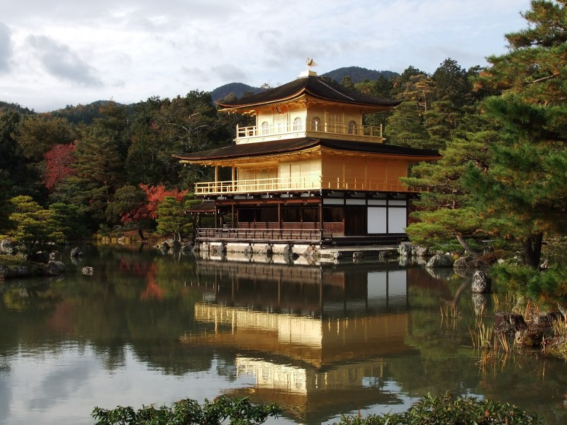 日本京都金閣寺建築風景圖片