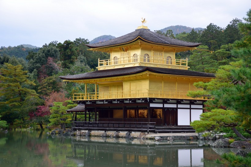 日本京都金閣寺建築風景圖片