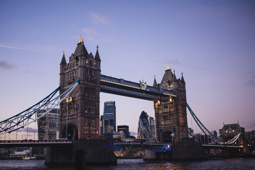 英國倫敦塔橋風景圖片