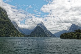 新西蘭塔斯曼海優美的自然風景圖片