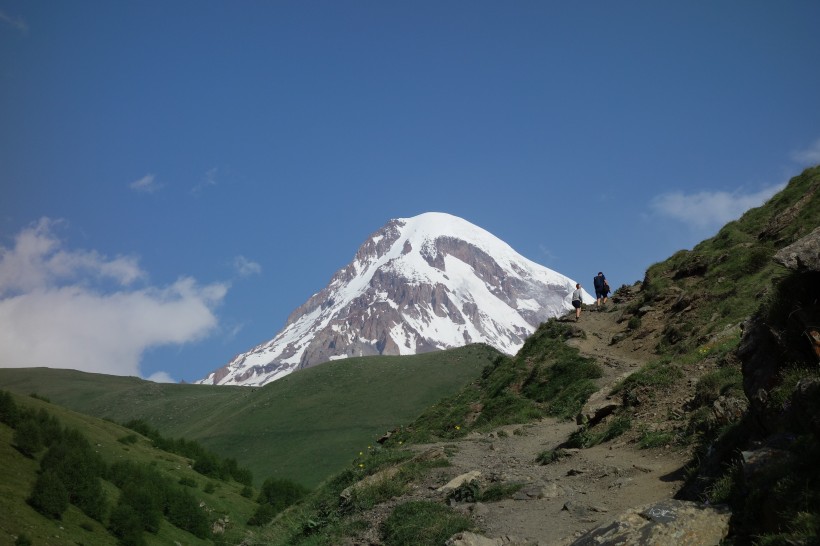 格魯吉亞卡茲别克山自然風景圖片