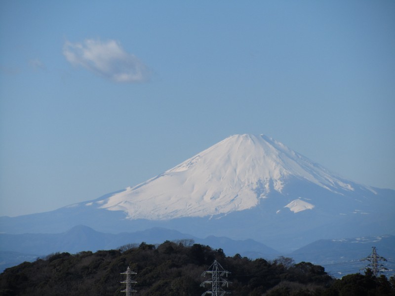 日本最高的山峰富士山優美的自然風景圖片