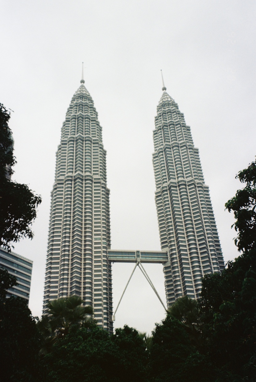馬來西亞吉隆坡雙子塔建築風景圖片