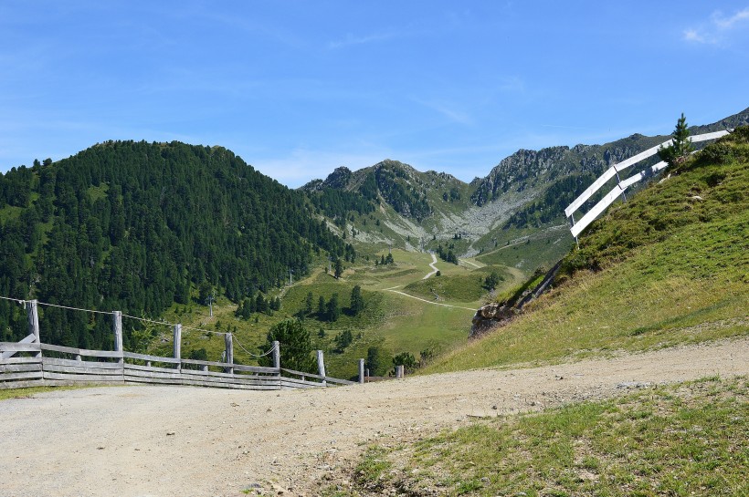 奧地利基茨比厄爾山風景圖片