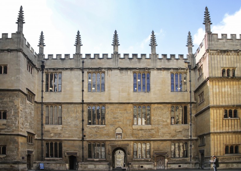 英國牛津大學建築風景圖片