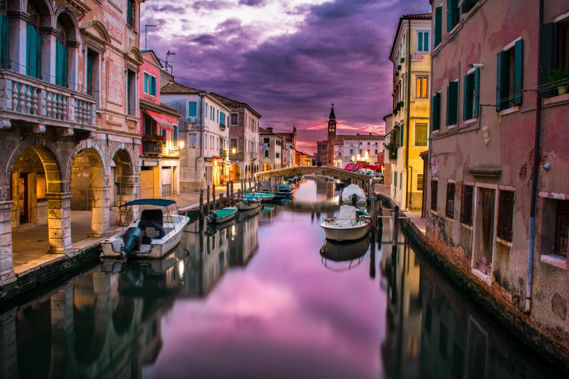 傍晚的意大利水城威尼斯風景圖片
