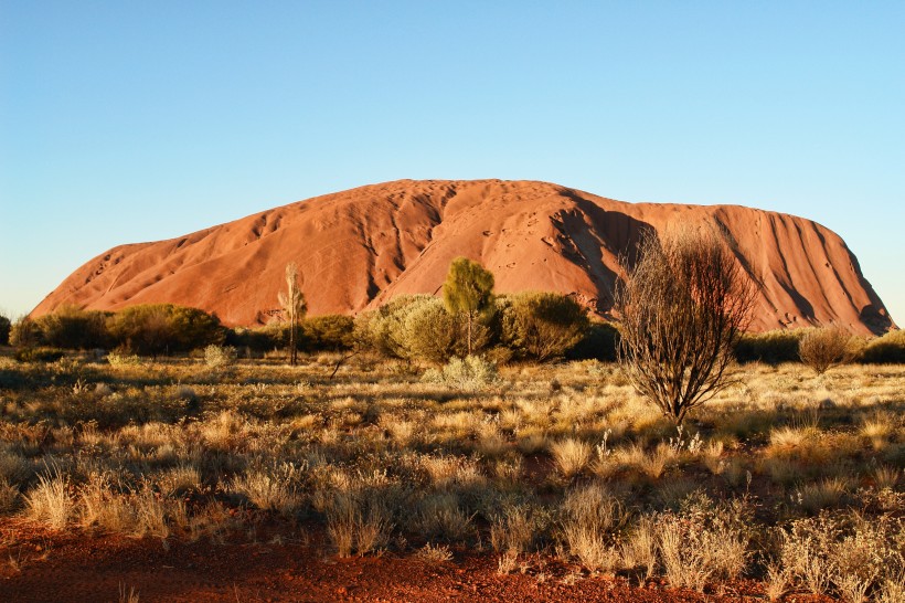 澳大利亞艾爾斯岩石自然風景圖片