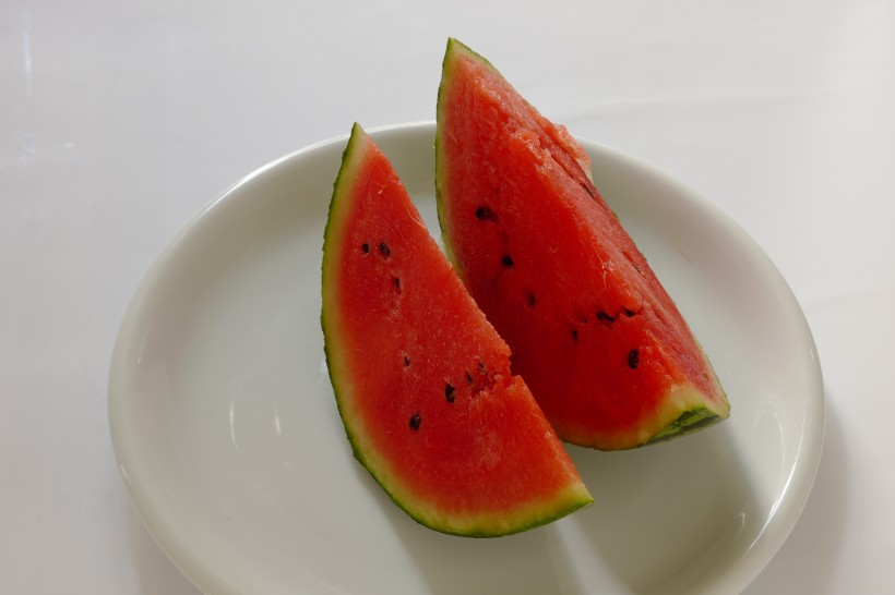 夏季消暑降溫清涼的西瓜圖片