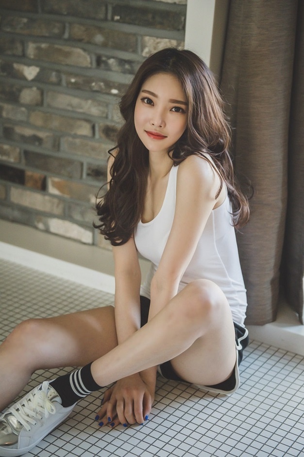 韓國美女模特樸正允洋氣拼裝圖片