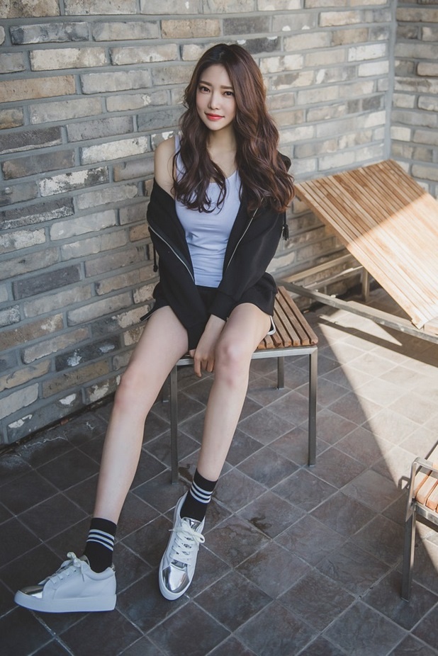 韓國美女模特樸正允洋氣拼裝圖片
