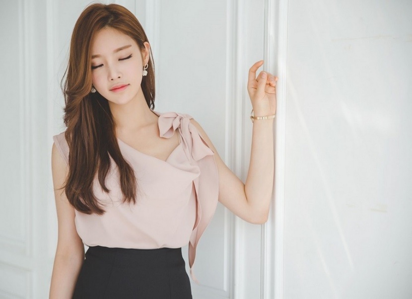 韓國美女模特樸正允洋氣拼裝圖片