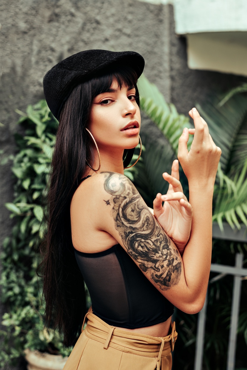 紋身美女圖片