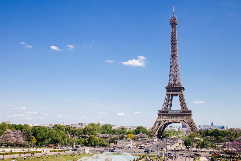 法國巴黎埃菲爾鐵塔建築風景圖片