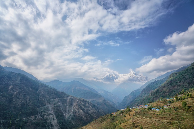尼泊爾喜馬拉雅山自然風景圖片