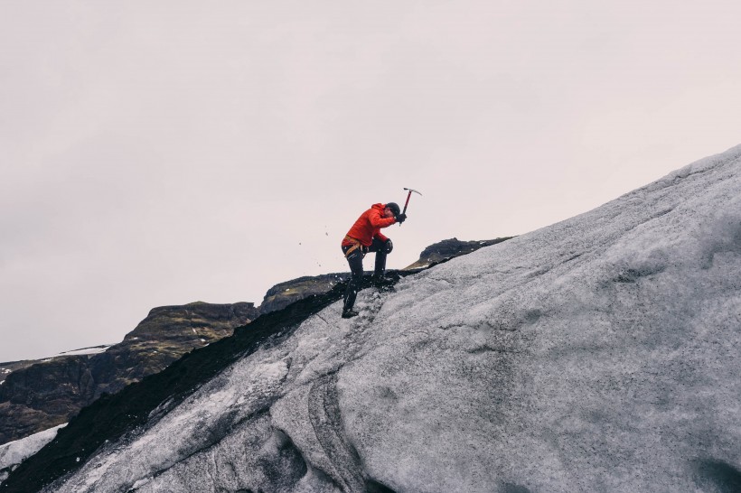 登山旅行的人物圖片