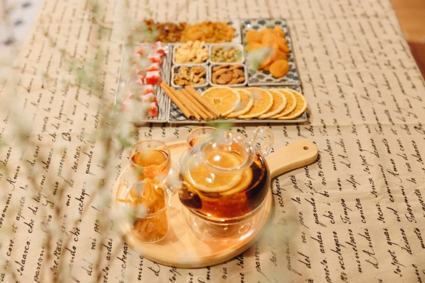 盤子裡的下午茶零食圖片