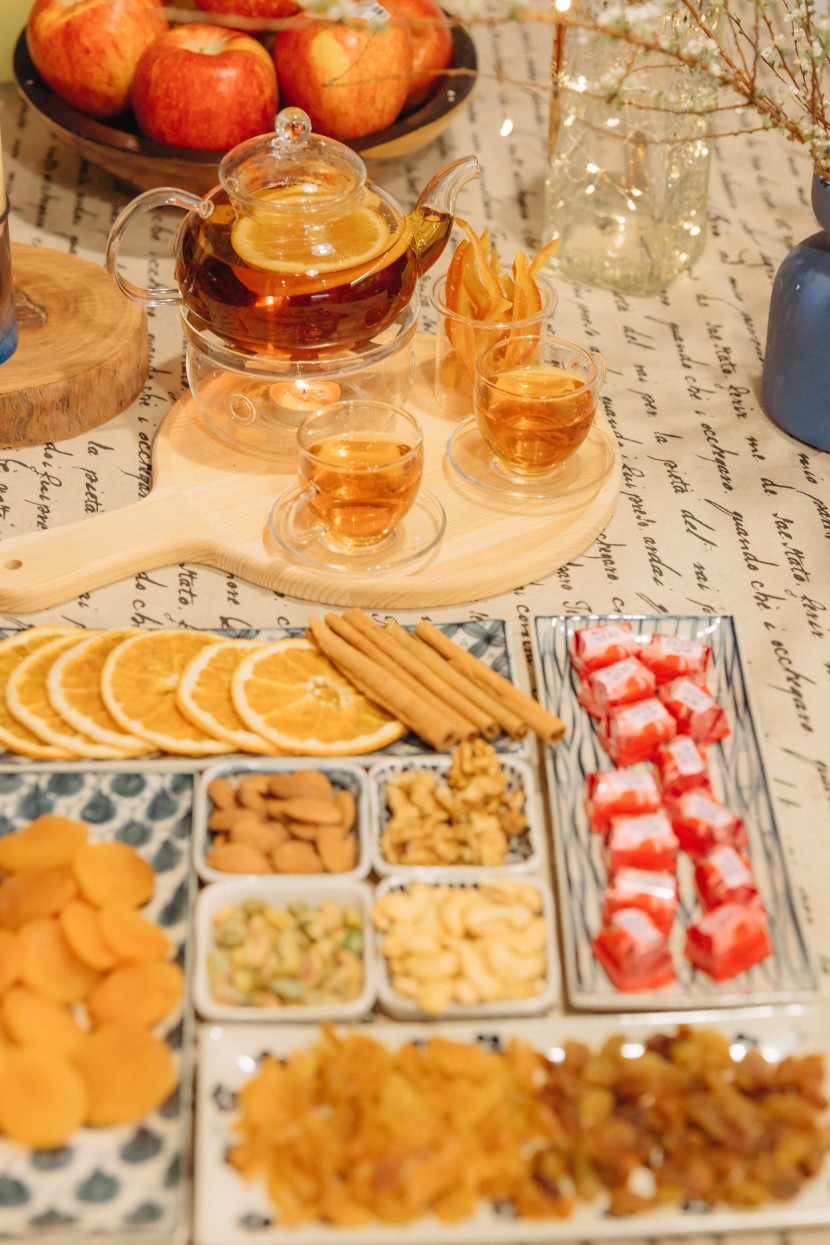盤子裡的下午茶零食圖片