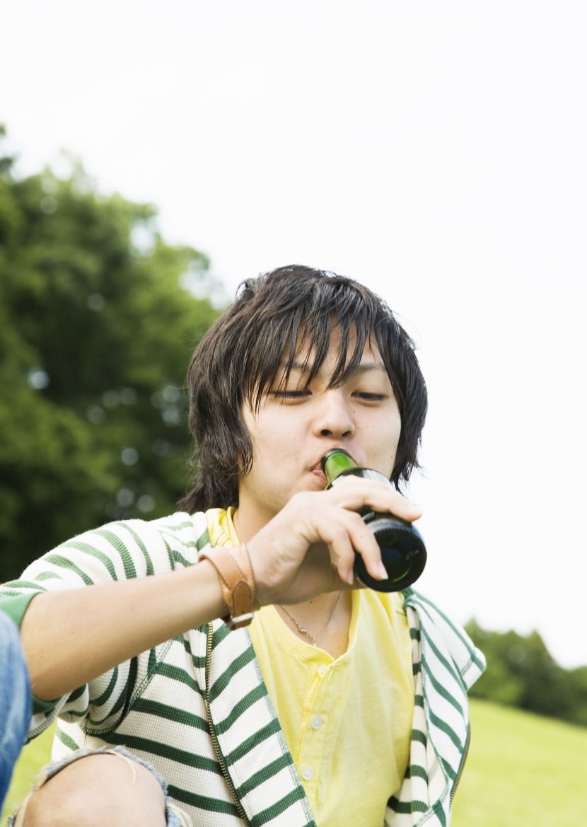 朋友戶外野餐圖片