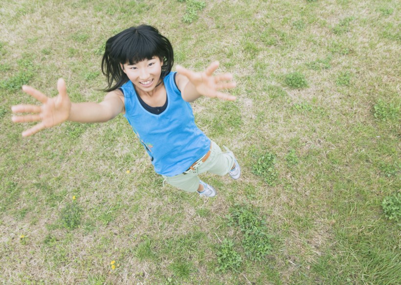 青少年外出郊遊圖片