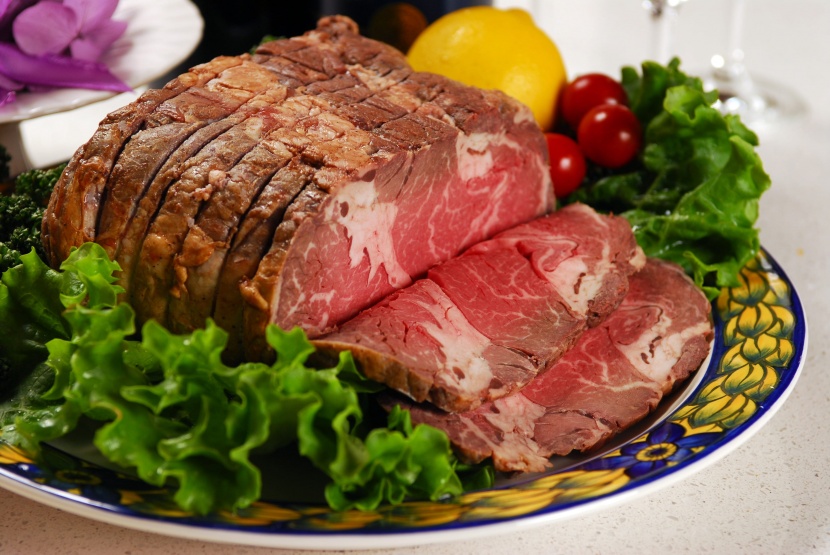 外焦裡嫩的焗烤牛肉圖片