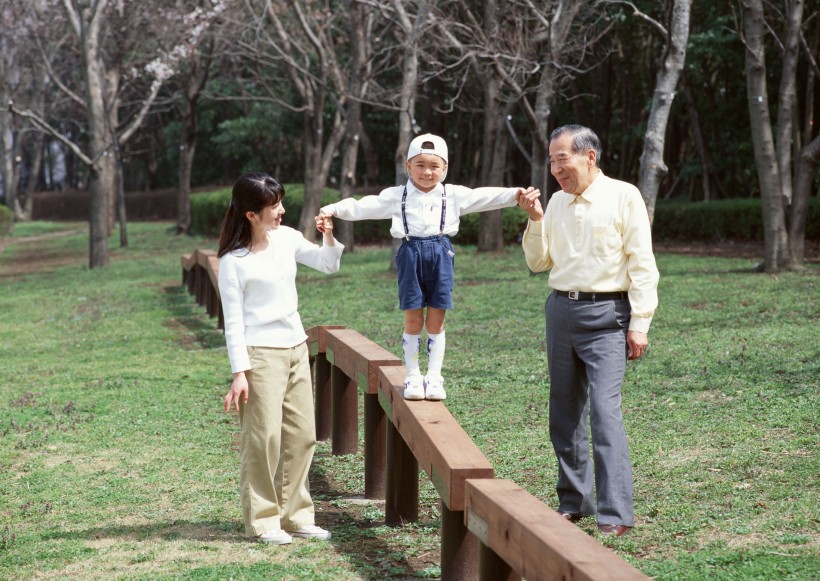 幸福老人外孫圖片