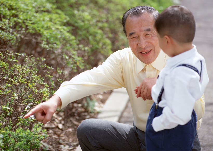 幸福老人外孫圖片