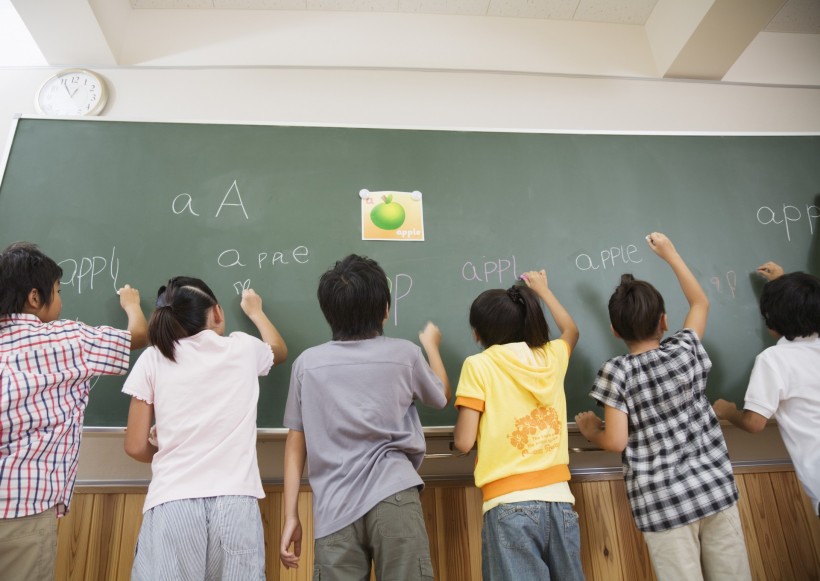 小學生快樂課堂圖片