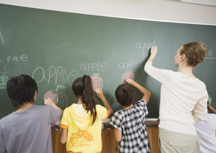 小學生快樂課堂圖片