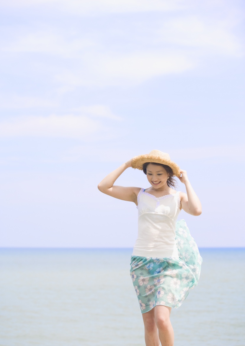 海邊清爽少女圖片