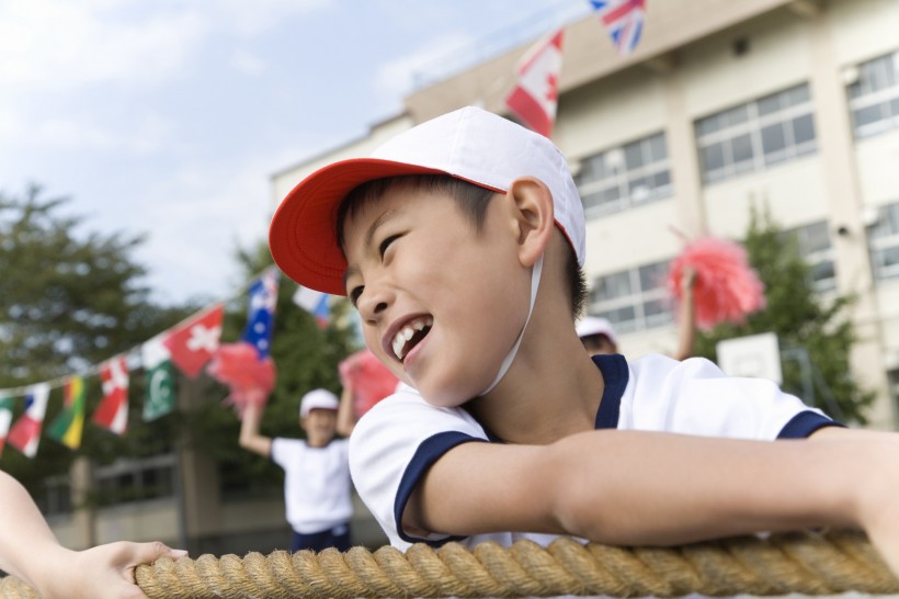 小學體育課運動圖片