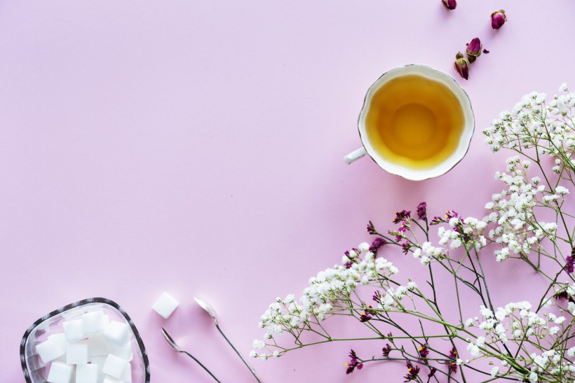 茶杯裡的茶圖片