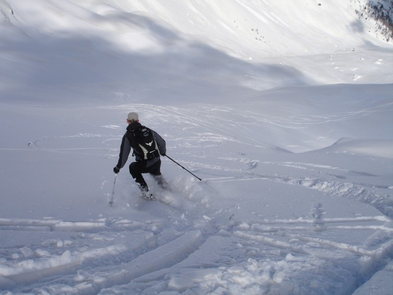 戶外滑雪運動圖片