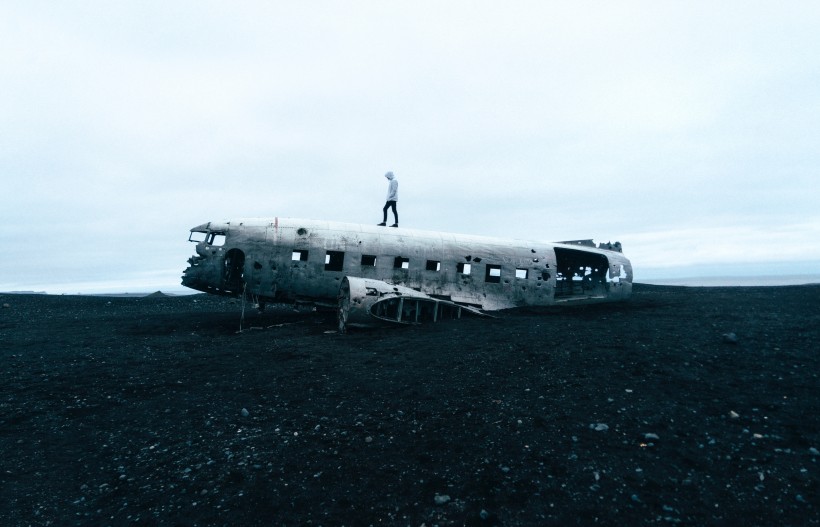 飛機殘骸圖片