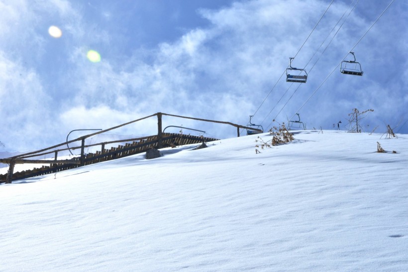 高山滑雪場圖片