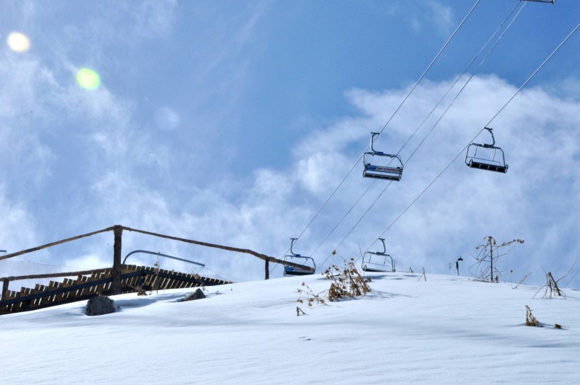 高山滑雪場圖片