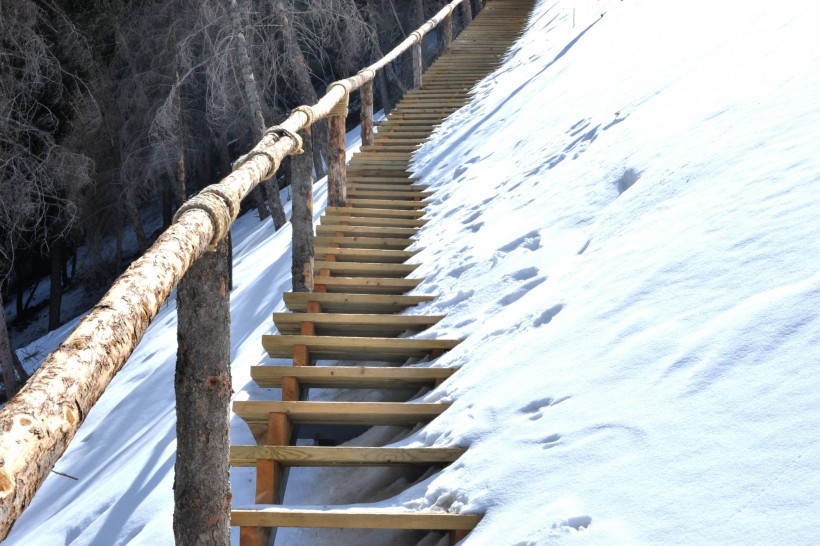 高山滑雪場圖片