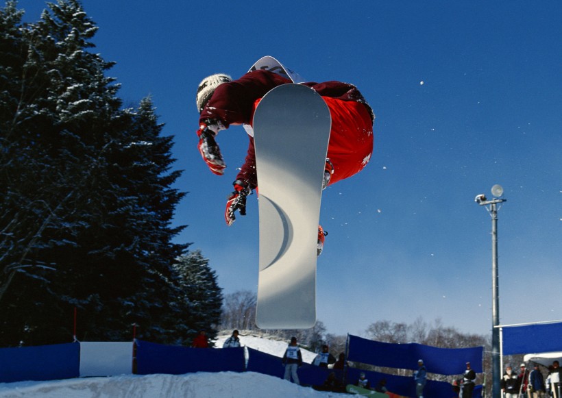 滑雪運動圖片